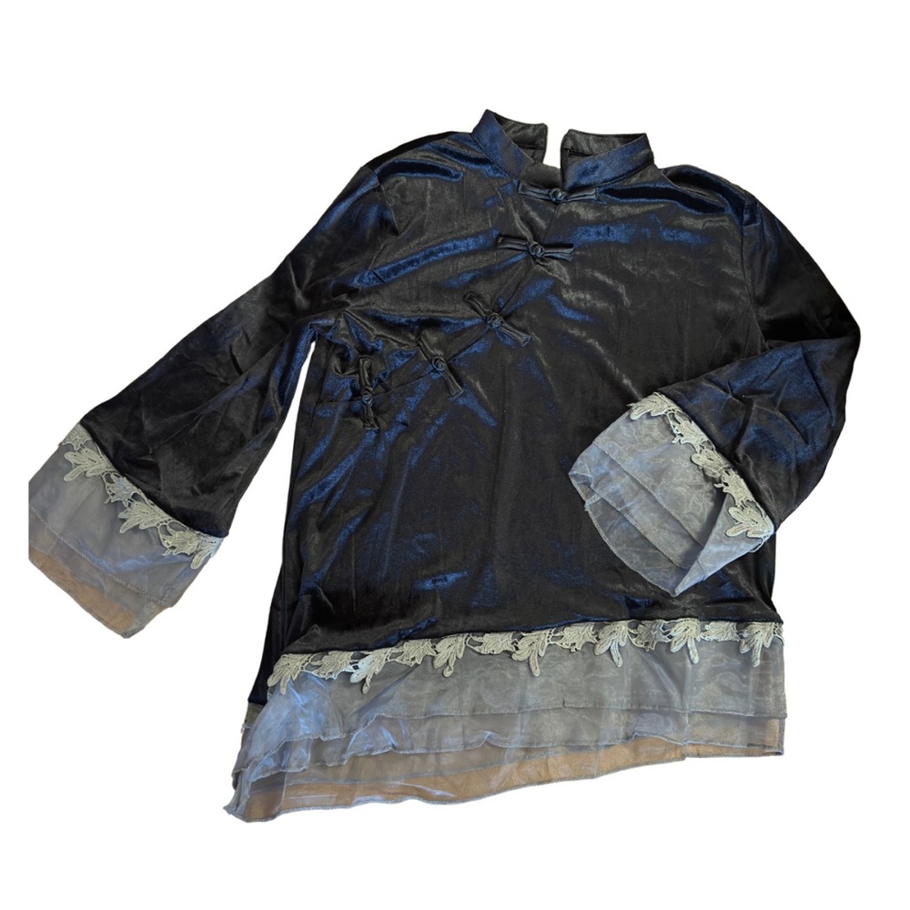 Soolinen NWT Black Velvet with Lace Trim Top